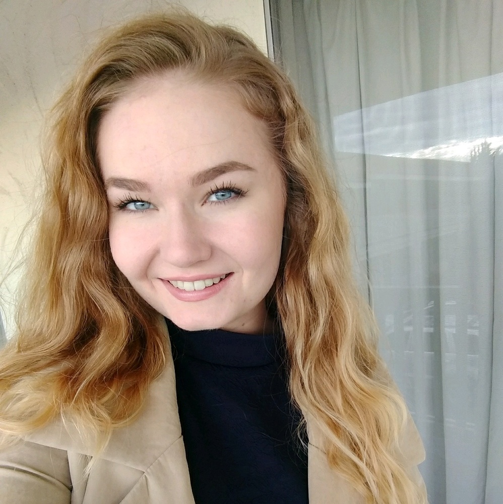 Meet your Posher, Yvette